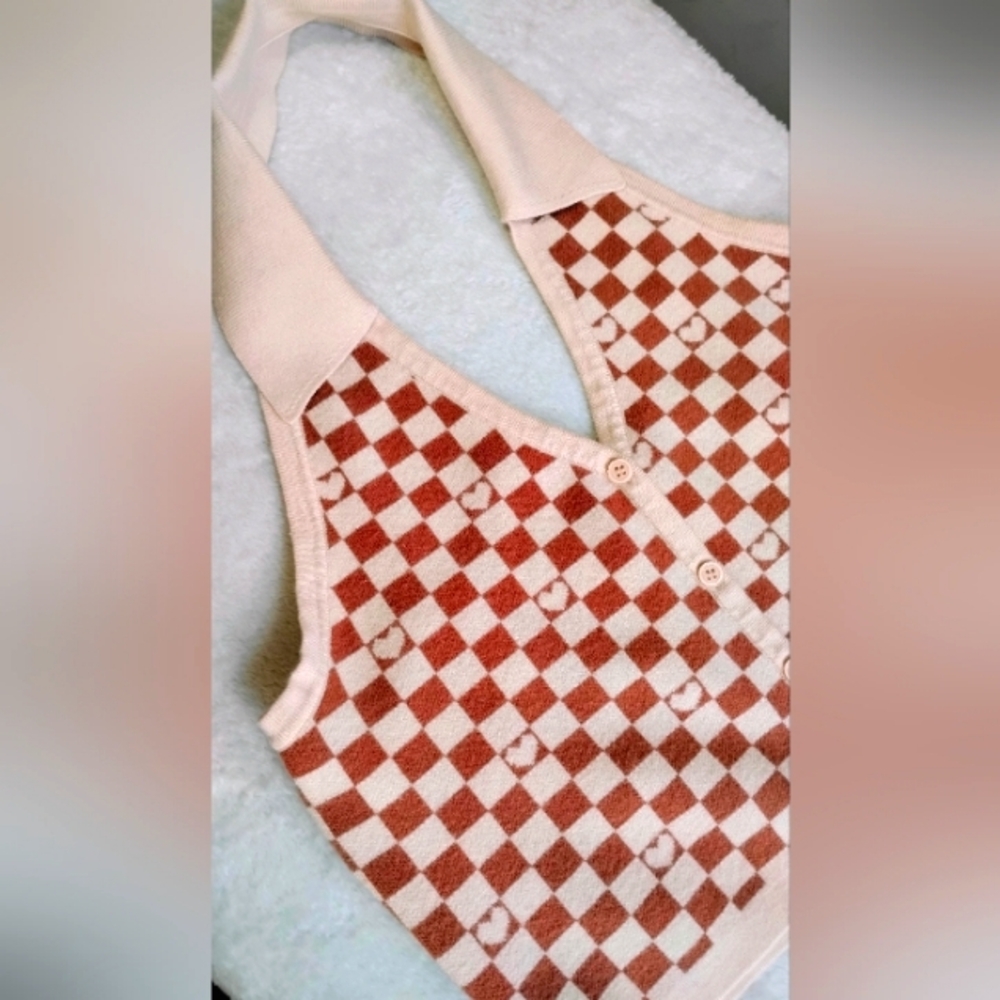 Witty Fox Checkered Heart Pattern Haltered Crop T… - image 1